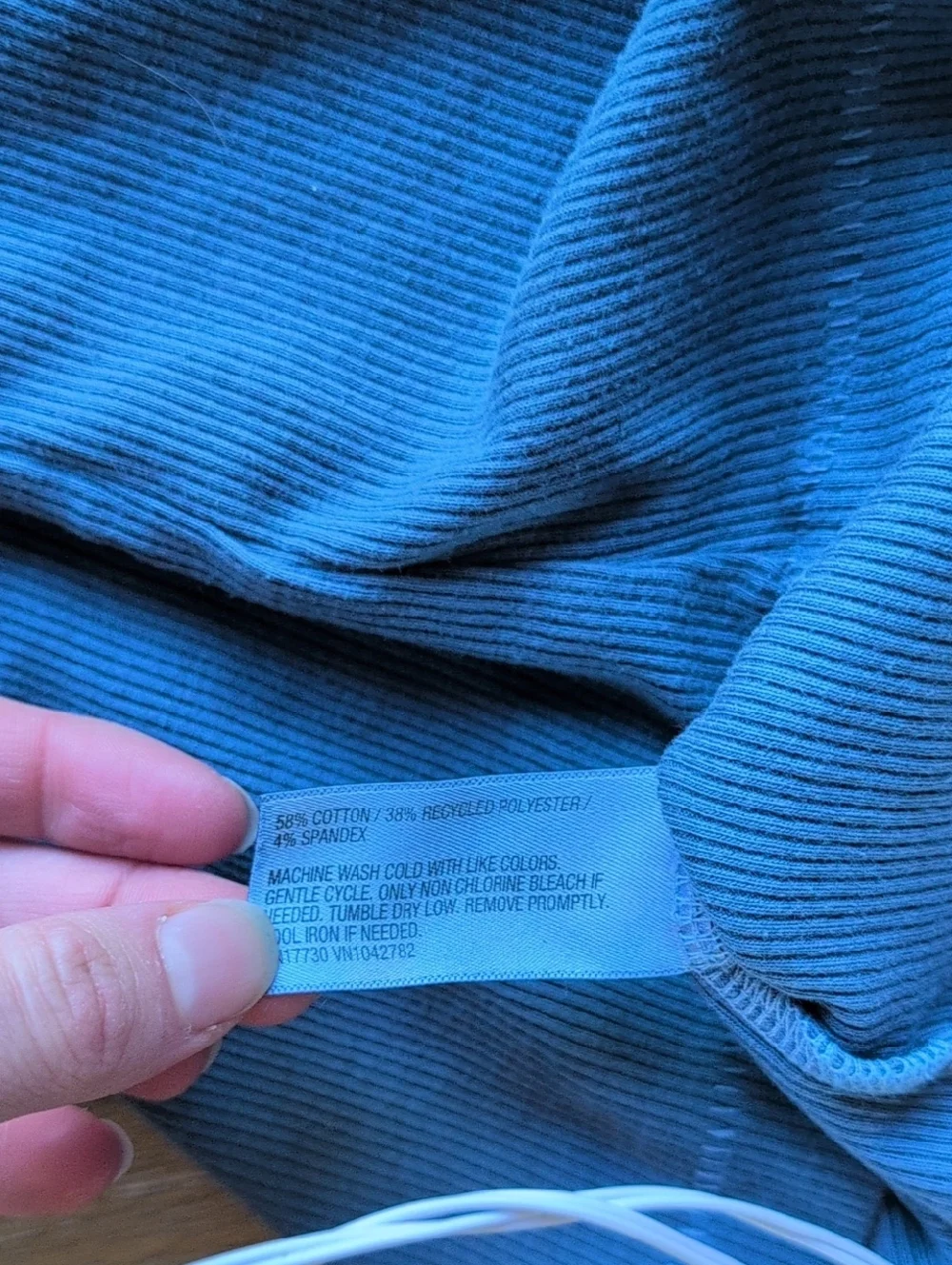 Universal Threads Bundle Of Two Ribbed  Tank Tops, Small/Xsmall - Picture 4 of 5